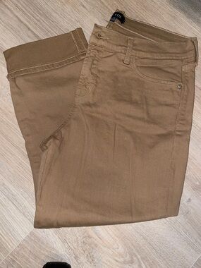 NYDJ DAYLA WIDE CUFF CAPRI